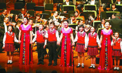 扎根中國(guó)大地，無(wú)邊光景一時(shí)新——黨的十八大以來(lái)我國(guó)文藝創(chuàng)作成就述評(píng)